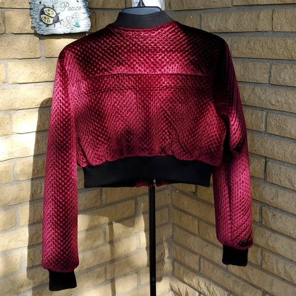 Wine🍷 Velour Quilted cropped jacket - Picture 7 of 7